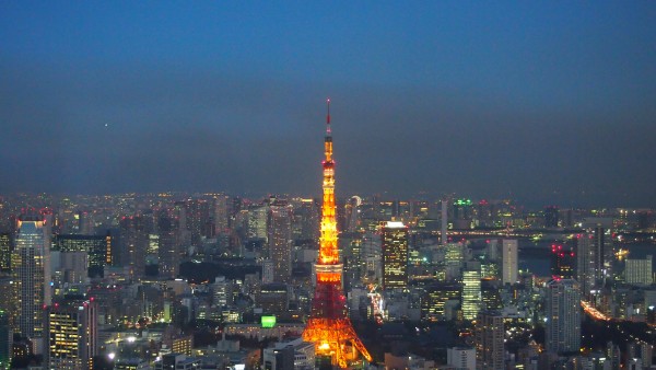 Tokyo Tower from Mori Art Museum at Roppongi, Tokyo, Japan